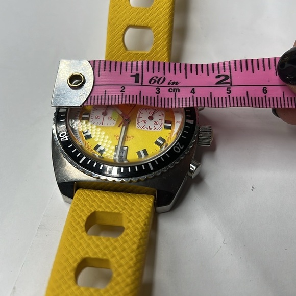 Zodiac Sea Dragon 100m Chronograph Diver Yellow Dial Yellow Rubber Swiss Watch - Picture 9 of 10